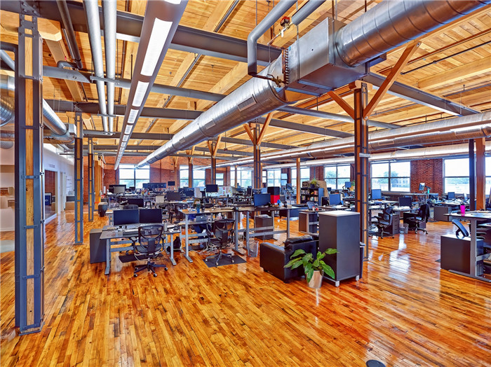 寬敞舒適的辦公區(qū) 寬敞舒適的辦公區(qū)