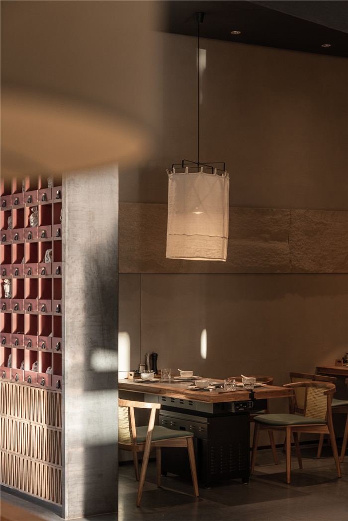 山西如熹詫寂風(fēng)打邊爐廣式火鍋店設(shè)計(jì)賞析 山西如熹詫寂風(fēng)打邊爐廣式火鍋店設(shè)計(jì)賞析