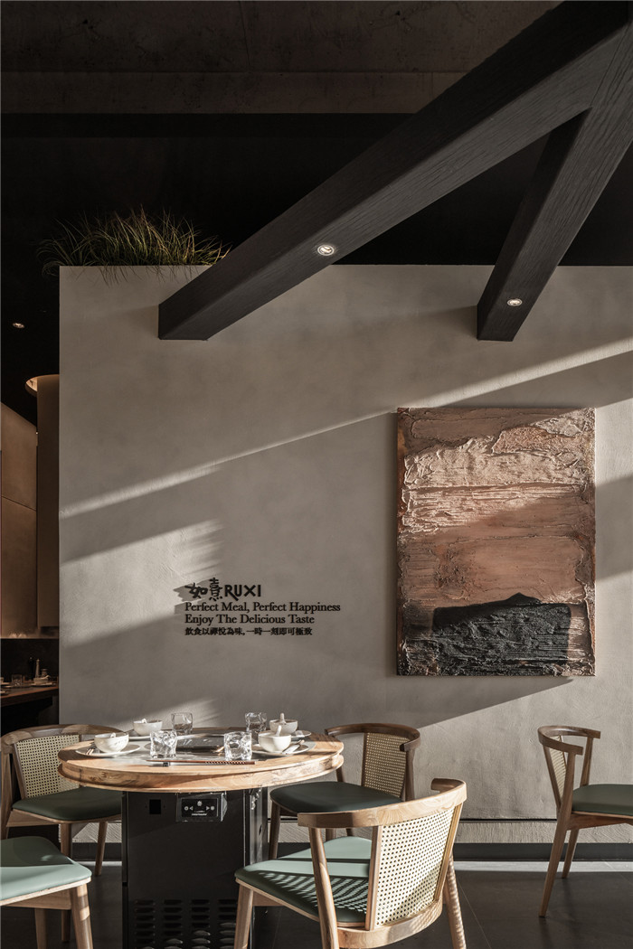山西如熹詫寂風(fēng)打邊爐廣式火鍋店設(shè)計(jì)賞析 山西如熹詫寂風(fēng)打邊爐廣式火鍋店設(shè)計(jì)賞析