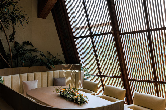 廣東深圳Fumée法式餐廳設(shè)計(jì)案例 廣東深圳Fumée法式餐廳設(shè)計(jì)案例