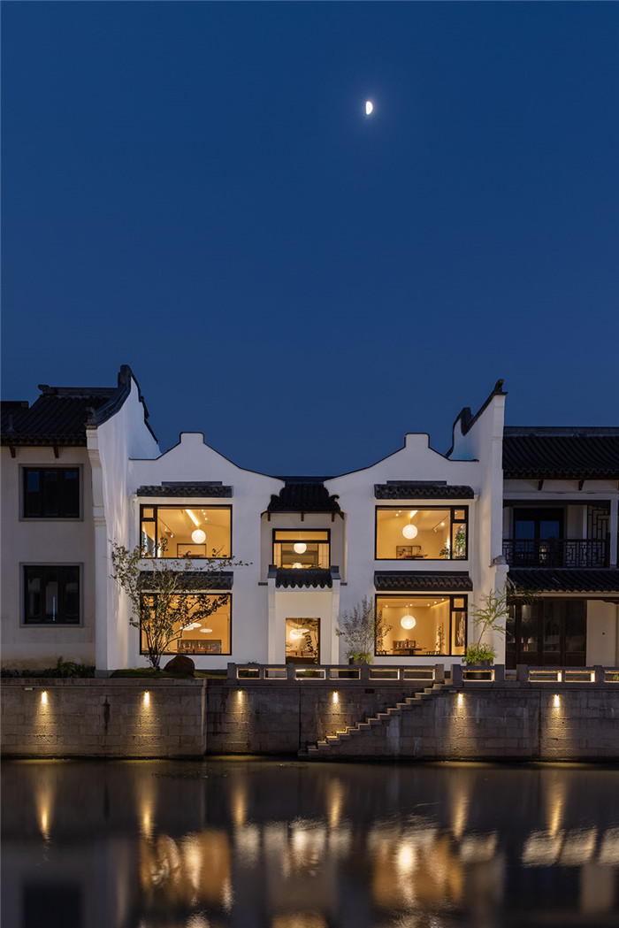 江南水鄉(xiāng)里的日料 翼會(huì)席日式餐廳設(shè)計(jì)賞析 江南水鄉(xiāng)里的日料 翼會(huì)席日式餐廳設(shè)計(jì)賞析