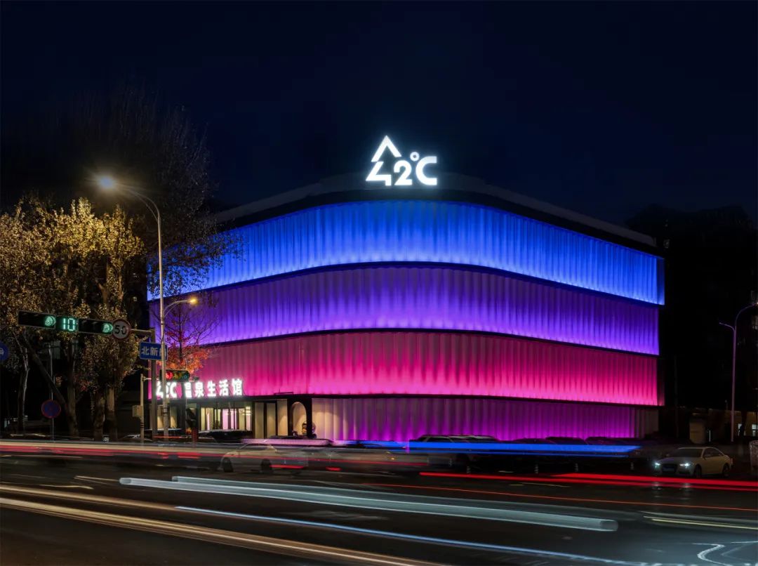 年輕時尚藝術 42°溫泉生活館設計案例 年輕時尚藝術 42°溫泉生活館設計案例