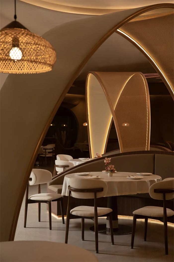 沙海繁花意境   杭州有家西餐廳設(shè)計